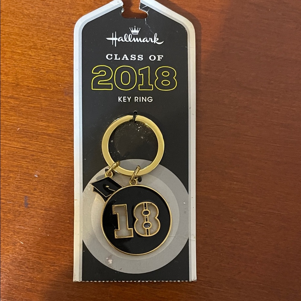 Hallmark Black and Gold Class of 2018 Key Ring